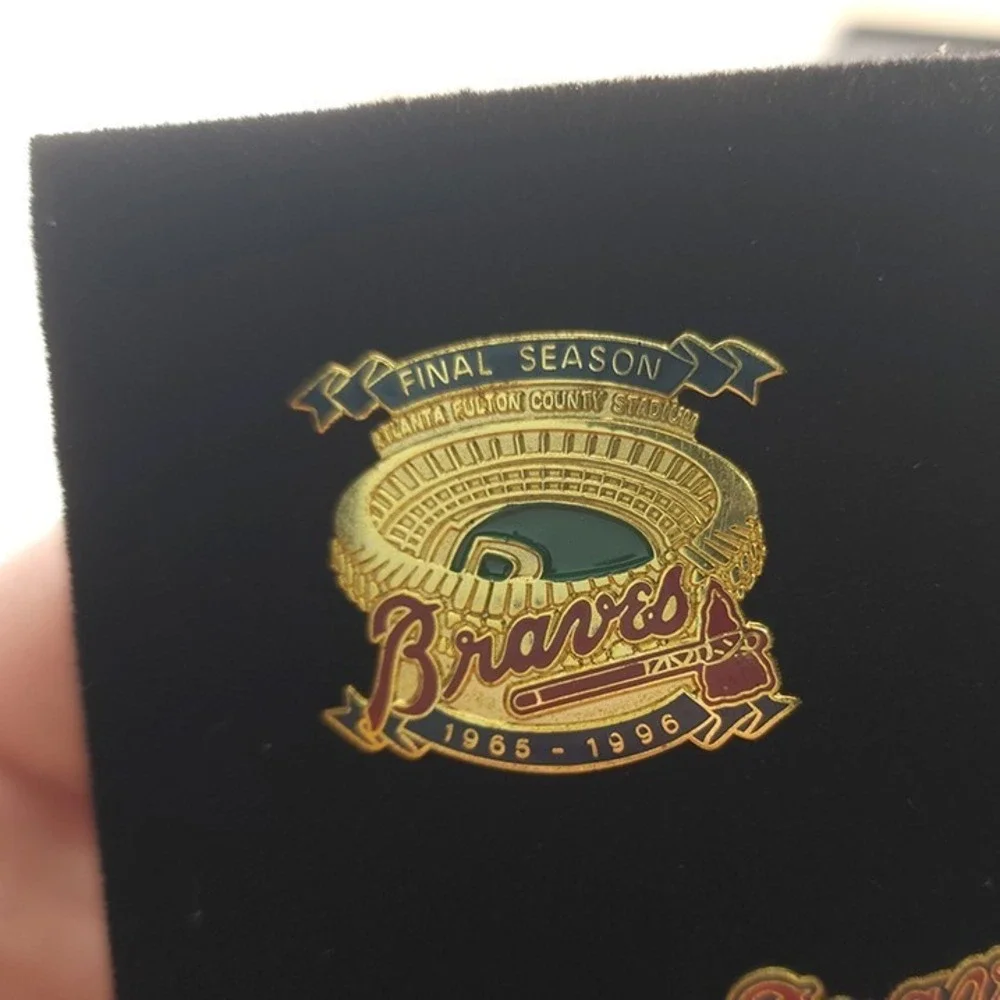 Braves Turner Field Inaugural Season Limited Edition Collector‎ Pin Set 492/1997